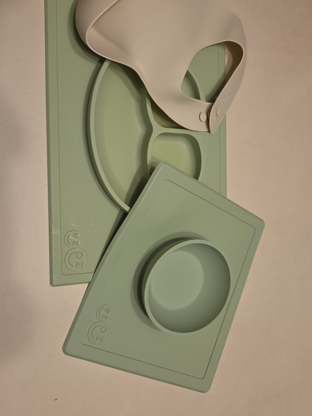 ezpz Neutral Sage Silicone Placemat and Bowl Set with Bib